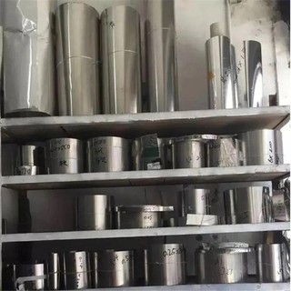 Độ dày 1 mét 0,1 / 0,2 / 0,3 / 0,4 / 0,5 / 0,8 / 1,0mm 301 Dải thép không gỉ Lá thép cuộn Tấm mỏng Dải rộng 10mm đến50mm
