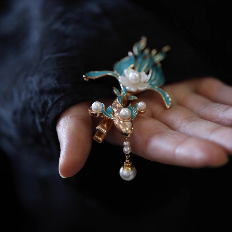 MAUROPOLI [Hàng có sẵn] Cloisonne Koi Mới Trung Quốc Tinh Tế Kẹp Tóc Nhỏ Nữ Cổ Ngựa Phụ Kiện Váy Cá Vàng Retro Đốt Đầu Bên Màu Xanh