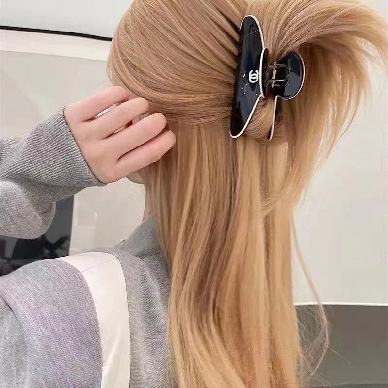 Kẹp tóc cá mập đen trắng thời trang nữ