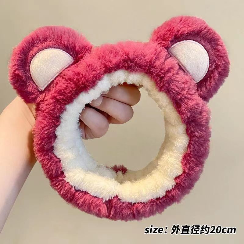 Phụ kiện quà tặng Gấu dâu Lotso tự chọn, Hộp quà quà tặng Lotso đáng yêu, Sét quà tự chọn nhiều phụ kiện Yeli Shop
