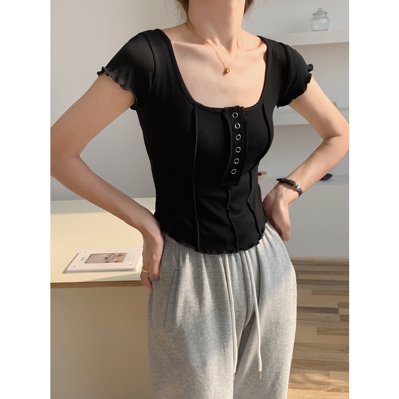 Áo Thun Nữ Ngắn Tay Cổ Vuông Thời Trang