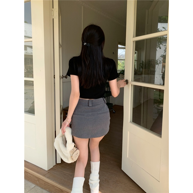Áo Thun Lửng Cổ Vuông Eo Cao Dáng Ôm Thêu Họa Tiết Xinh Xắn Phong Cách retro Mỹ