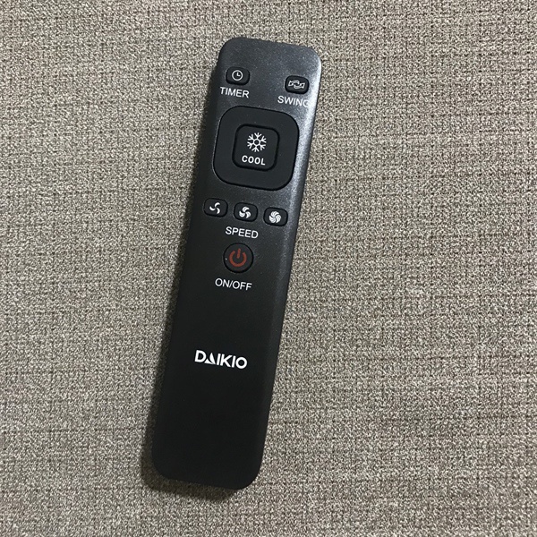 Điều khiển Remote từ xa dùng cho Quạt điều hòa Daikio mau đen - DKA 06000B hàng chính hãng
