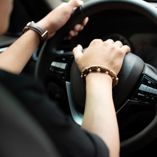 Vòng Trầm Tốc Kiến Núi Tiên Phước - Trầm Hương Tự Nhiên - Mùi thơm ngọt (Mua một, tặng một hộp nhung, dây dự phòng)