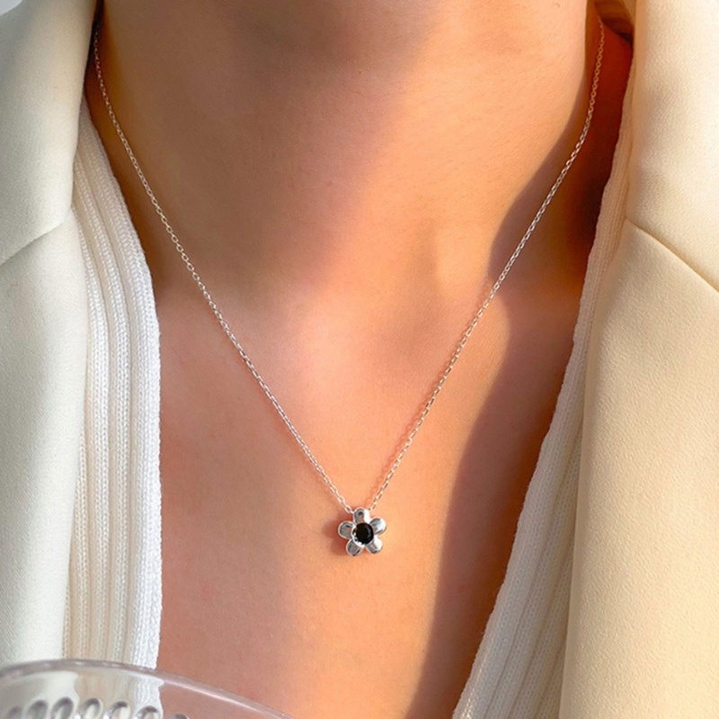 Coo Vòng Cổ choker Kim Loại Mặt Hoa Màu Đen Đơn Giản Cá Tính Đa Năng Thanh Lịch Cho Nữ
