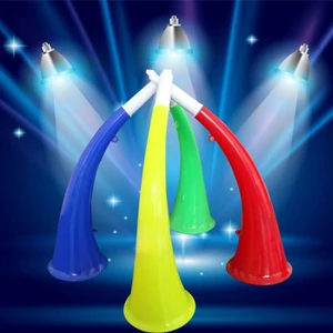 Trò chơi bóng đá Người hâm mộ Trumpet Cổ vũ Đạo cụ tiếp nhiên liệu hàng đầu Ox Horn Vuvuzela Kid Trumpet Toy Club Trumpet Màu sắc ngẫu nhiên