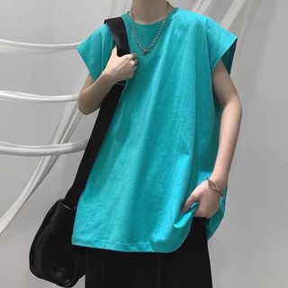 Áo tanktop không tay phù hợp cho nam mặc áo khoác ngoài phong cách