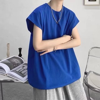 Áo tanktop không tay phù hợp cho nam mặc áo khoác ngoài phong cách