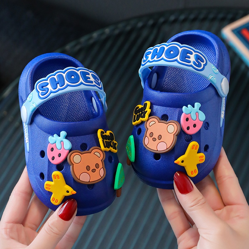 Giày Sandal Cho Bé  Đế Mềm Chống Trượt In Hình Hoạt Hình Dễ Thương Thời Trang Mùa Hè Dành Cho Trẻ Em