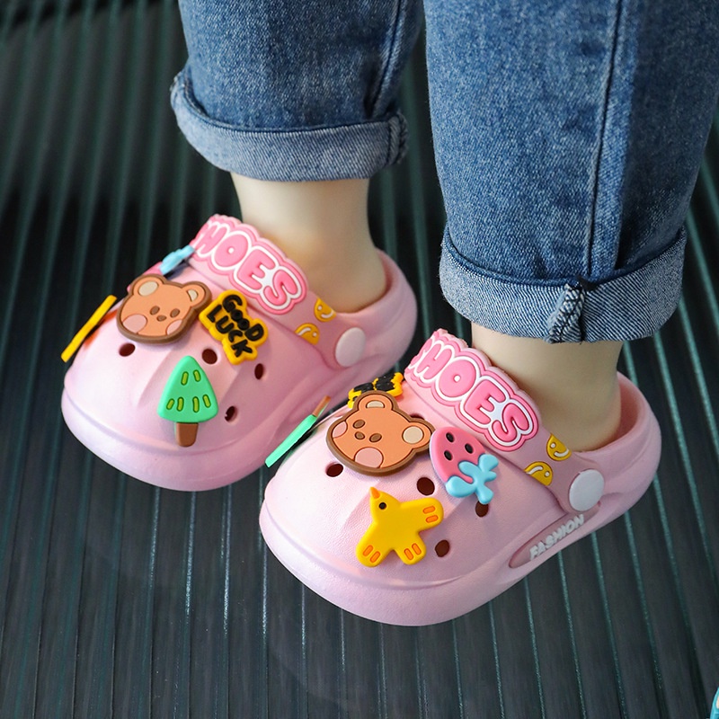 Giày Sandal Cho Bé  Đế Mềm Chống Trượt In Hình Hoạt Hình Dễ Thương Thời Trang Mùa Hè Dành Cho Trẻ Em