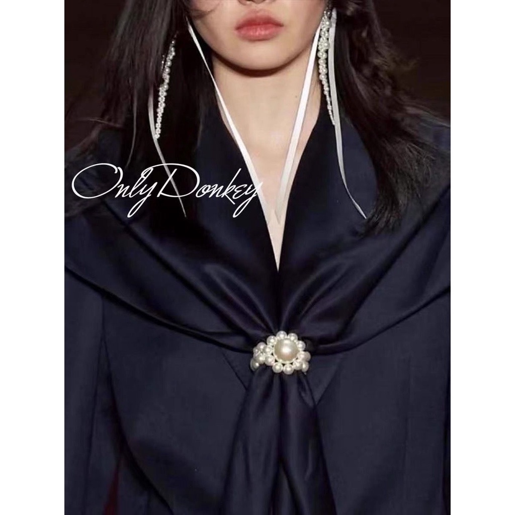 Bông Tai handmade Thắt Nơ Đính Hạt Pha Lê Và Hoa Phong Cách