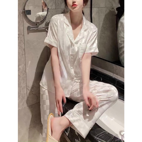 Bộ Đồ Ngủ Vải Lụa satin Mịn Cao Cấp Thiết Kế Thời Trang Cho Nữ