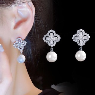 Bông Tai Hình Hoa Đính Đá Và Ngọc Trai Nhân Tạo Thời Trang Sang Trọng Cho Nữ