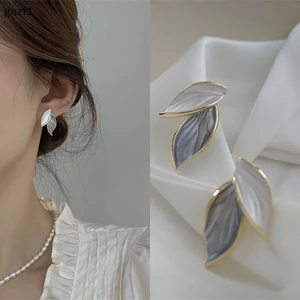 1 Đôi Bông Tai Thời Trang Phiên Bản Hàn Quốc Tính Khí Đơn Giản Bông Tai Ngọc Trai Bông Tai Móng Tay Cho Nữ Trang Sức Boutique