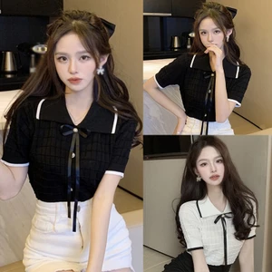Áo Dệt Kim Tay Ngắn Cổ Bẻ Đính Nơ Phối Ngọc Trai Phong Cách Hàn Quốc Cho Nữ