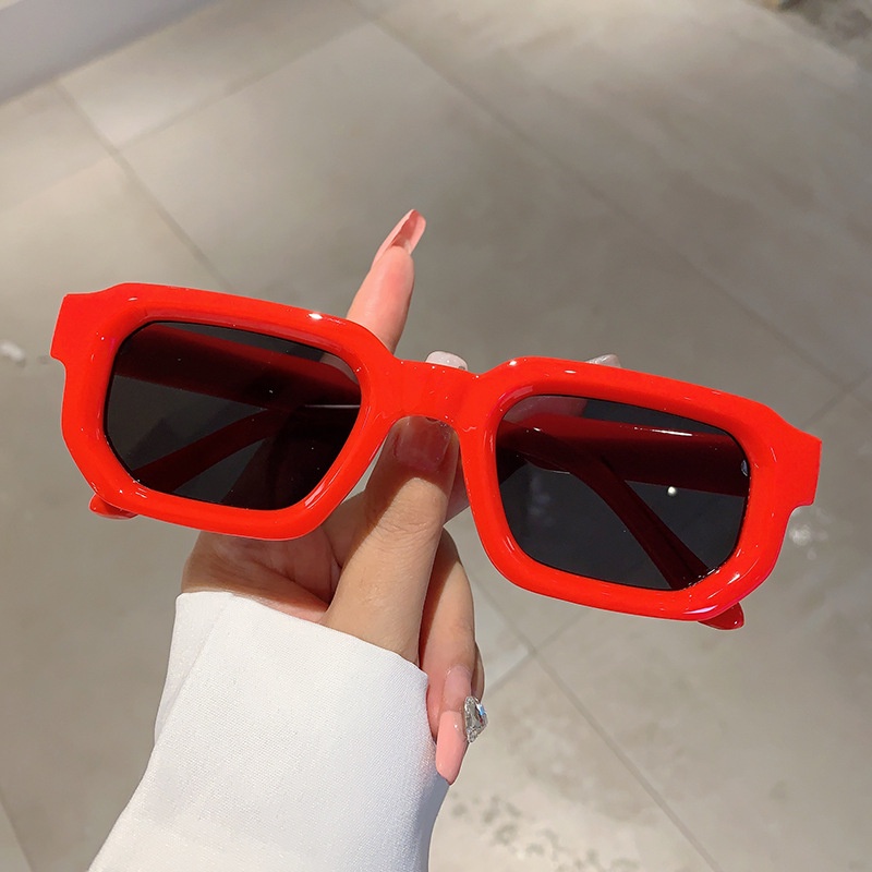 (Jiuerba) Kính râm gọng nhỏ vuông Kính râm râm nhiều màu sắc cổ điển phương Tây | BigBuy360 - bigbuy360.vn