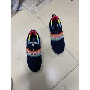 Giày thể thao trẻ em siêu nhẹ NTC03
