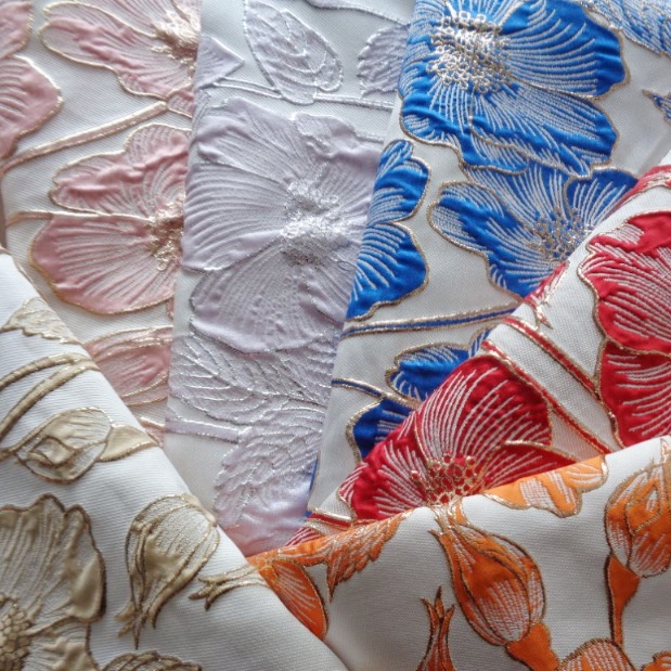 Vải Jacquard hoa dập nổi 100x145cm, sợi nhuộm tinsel, chất liệu may đồ party và DIY, bán theo mét