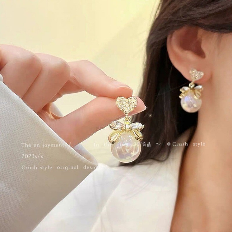 Bông tai ngọc trai giả cao cấp, thiết kế thanh lịch và thời trang