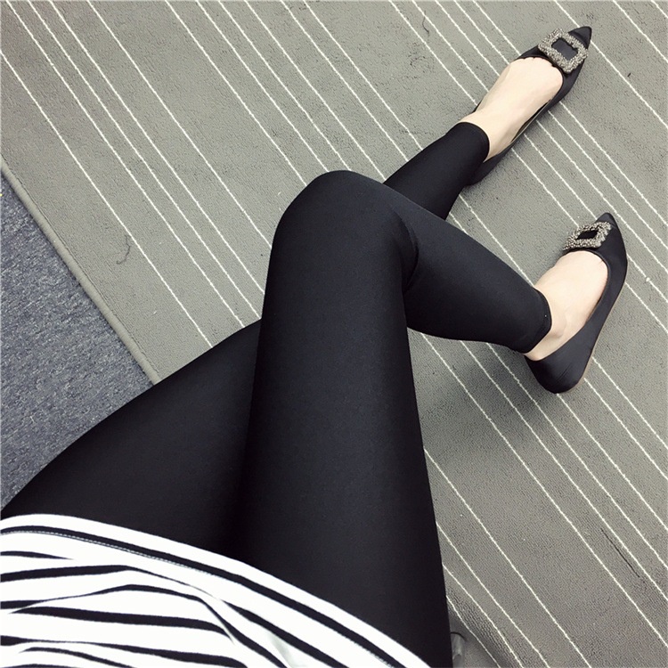 Quần Legging Chất Liệu nylon Co Giãn Thoải Mái