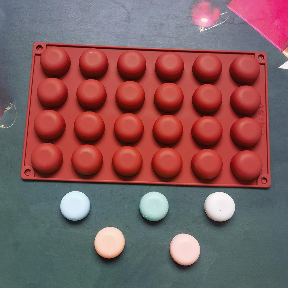 Khuôn silicone 24 Ngăn Làm Bánh Hình Tròn Tiện Dụng