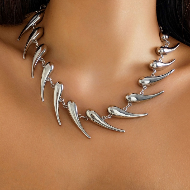 King Vòng cổ choker Đính Đinh Tán Hình Giọt Nước Phong Cách punk Cổ Điển
