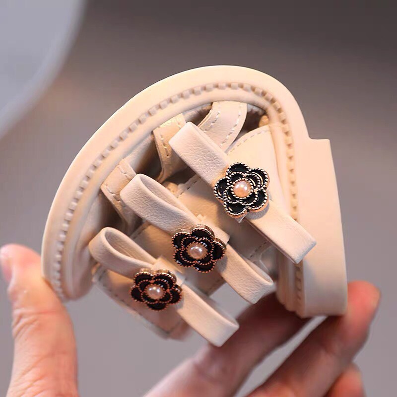 sandal bé gái chiến binh hoa có khoá kéo cinh xắn chống trượt size đai đi học đi chơi 516 Chip & mom