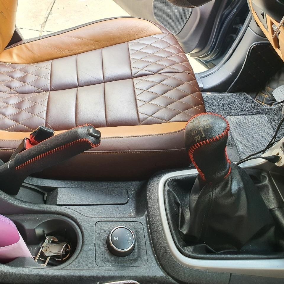 Bọc Cần Số, Tay Phanh xe CHEVROLET COLORADO, TRAILBLAZER Số Sàn da bò nhập khẩu, khâu thủ công