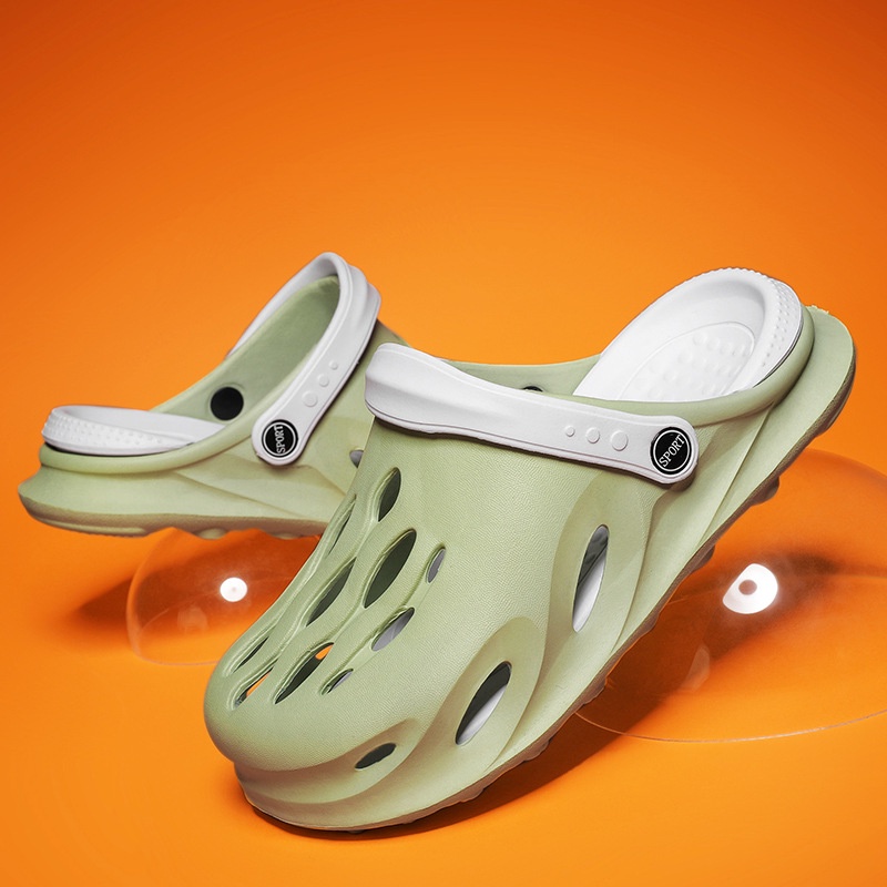Dép Sandal Đục Lỗ Thoáng Khí Chống Trượt Kiểu Dáng Thể Thao Đơn Giản Cho Nam