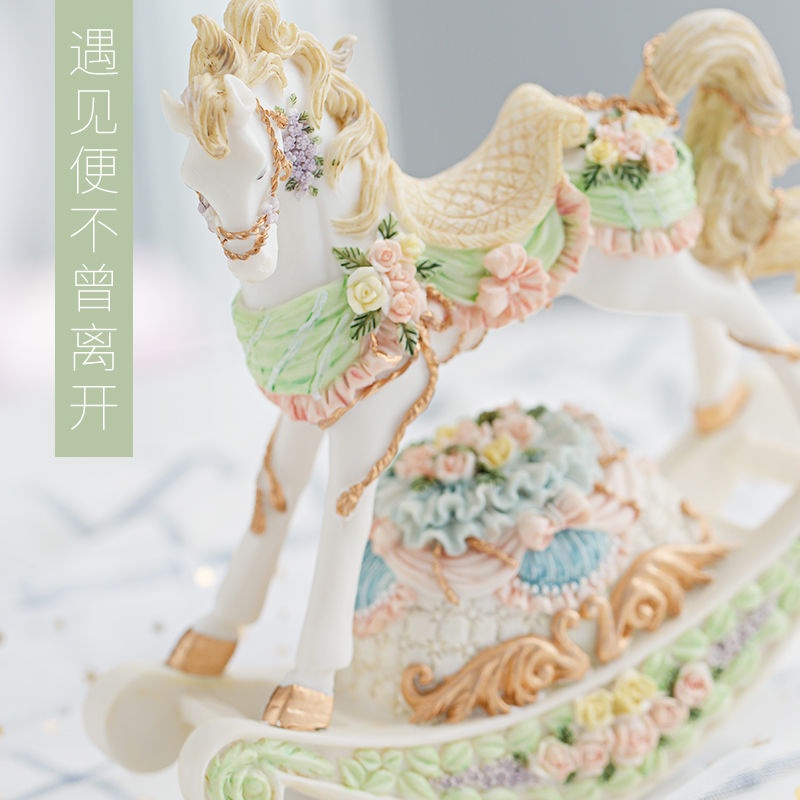 Merry-go-round Hộp Nhạc Hình Ngựa Trái Tim Trang Trí Phòng Bạn Gái Làm Quà Tặng Sinh Nhật Sáng Tạo