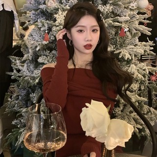 Đầm ôm body nữ trễ vai tay dài thời trang quyến rũ cho nữ tont màu đỏ đen dành cho mùa Noel bubblu24.vn