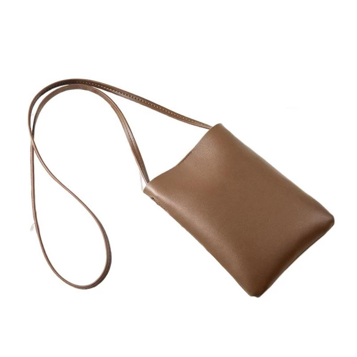 Women's Minimalist Shoulder Bag – Water-Resistant – 4