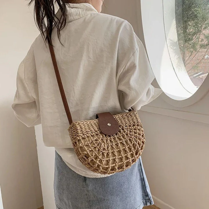 Women's Woven Straw Handbag – for the Beach – 4