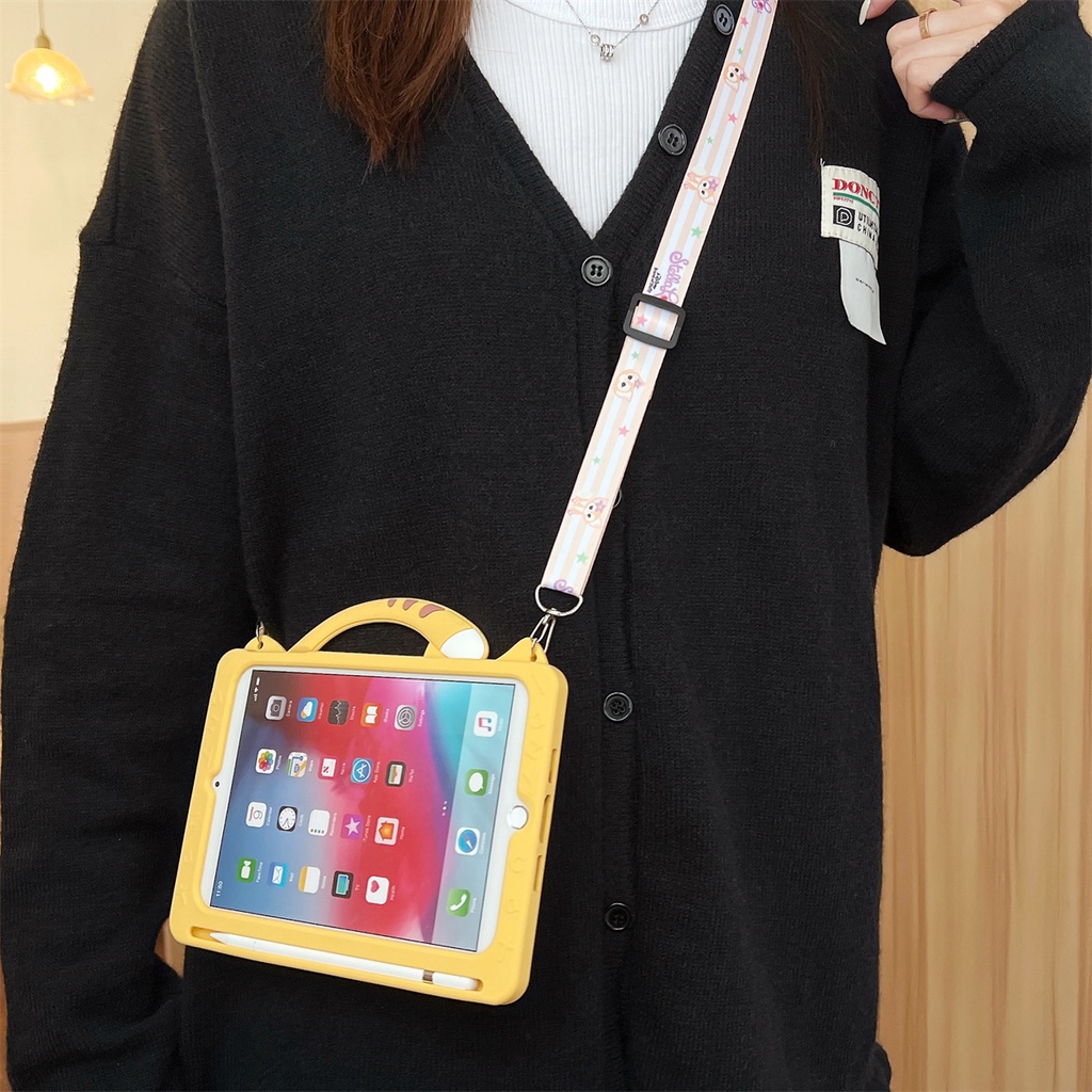 Ốp Lưng Cho iPad 11th (A16) 2025 iPad Air 11 "2025 M3 / 2024 M2 Xoay 360 Dây Đeo Đứng Hoạt Hình Keo Mềm Mèo Cover