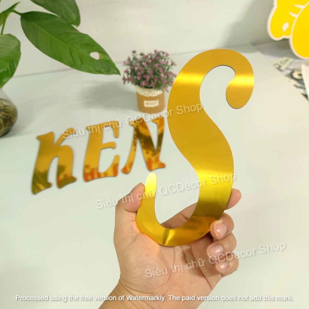 Cao 20cm, Chữ Alu Vàng Gương, dày 3mm, Flamenco, dán tường, biển quảng cáo Chotdonnaoo
