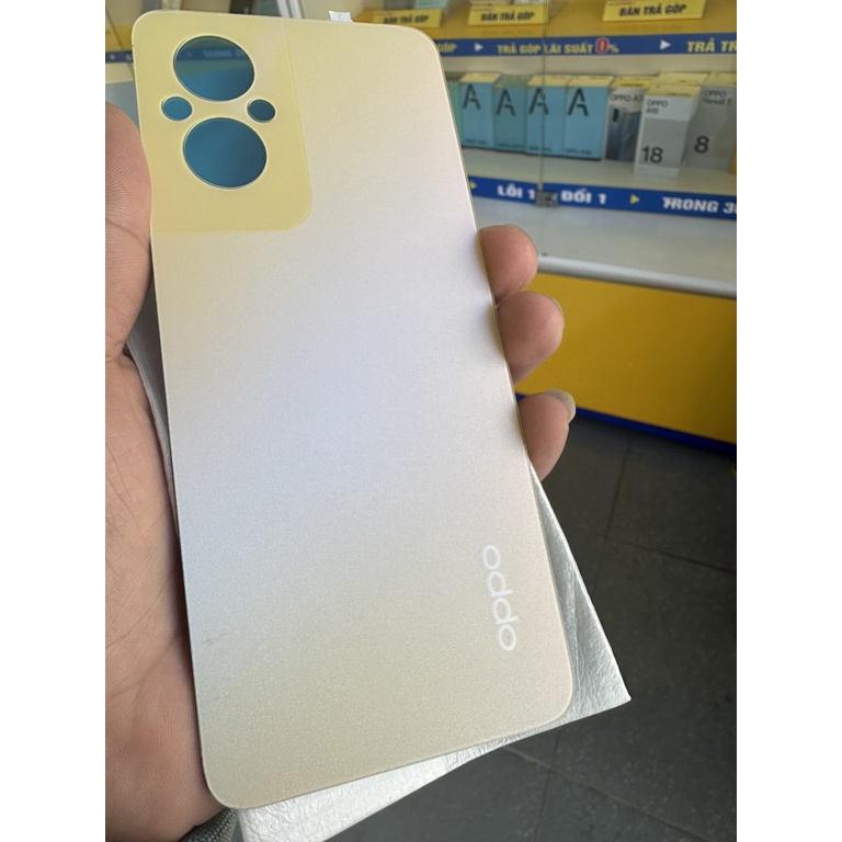 nắp lưng oppo reno 8z 5g -vàng đồng
