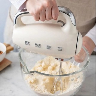 Máy Đánh Trứng SMEG HMF01 Nhiều Màu Sang Trọng, màn hình LED hiển thị trực quan và 9 mức tốc độ GermanySnT HCM
