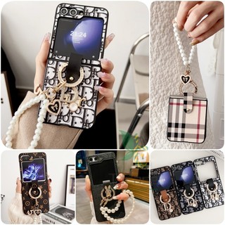 Retro In Hình Vòng Tay Ngọc Trai Bao Da Samsung Galaxy Z Flip 5 Z Flip 6 Z Flip 7 Kim Cương Vòng Kim Loại Vỏ Trái Tim Chữ Cái Vỏ Cứng