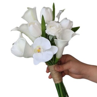 Bó hoa cưới cầm tay cho cô dâu màu trắng tinh khôi nhiều mẫu CEVERIA