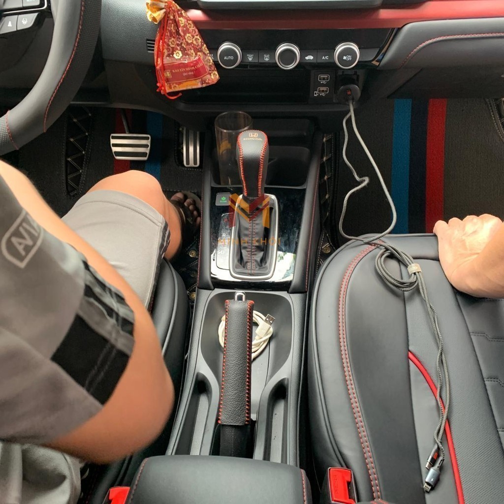 Bọc da cần số & phanh tay xe Honda City RS, HRV, Civic (AT), CRV 2024 da bò thật, khâu thủ công