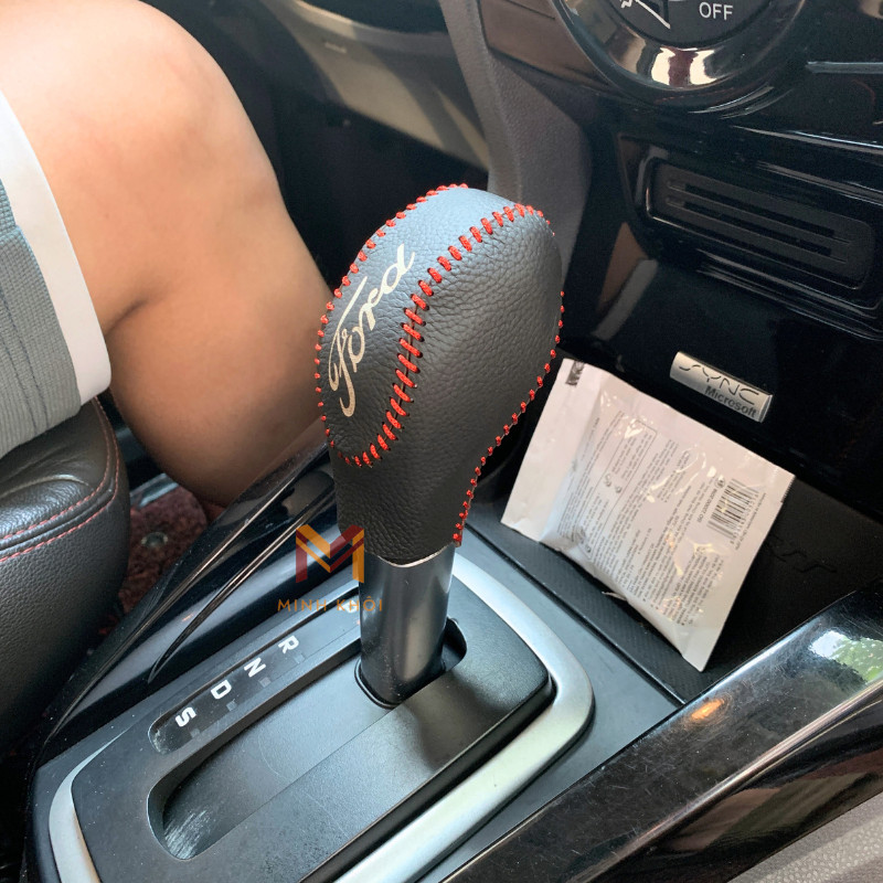 Bọc da cần số và phanh tay xe Ford Ecosport, Forcus, Fiesta (AT) da bò nhập khẩu, khâu thủ công