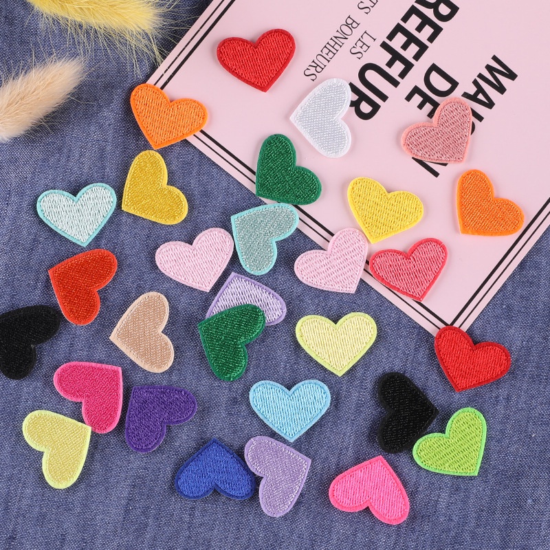 Sticker Ủi Thêu Hình Trái Tim Nhiều Màu Sắc | Shopee Việt Nam