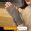 Găng Tay Thể Thao Hở Ngón Mềm Mại Giữ Ấm Cho Nữ