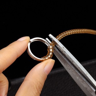 Dây Lò Xo Mềm Mại Có Thể Điều Chỉnh Kích Thước Nhẫn Cho Nữ