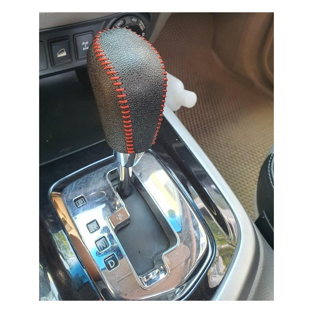 Bao da bọc cần số các đời xe Nissan Navara,Xtrail, Terra (AT) số tự động, da bò thật khâu thủ công
