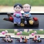 YRBWD Nước Hoa Kẹp Trang Trí, Anime Cặp Đôi Bóng Xe Trang Trí Đồ trang trí, Sáng Tạo Kiss Nhựa Bảng Điều Khiển Hình Phụ Kiện Xe Hơi
