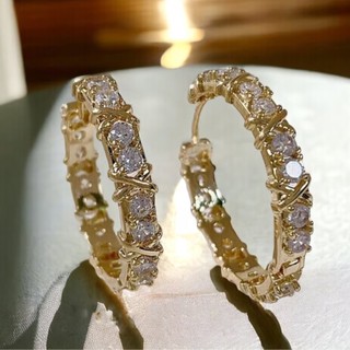 ❤ Thời Trang Chính Hãng Micro-Ind X Cross Hai Màu Khóa Tai Hoa Hồng Vàng Bông Tai Nữ Sang Trọng Phù Hợp Với Đám Cưới Trang Sức Tinh Tế