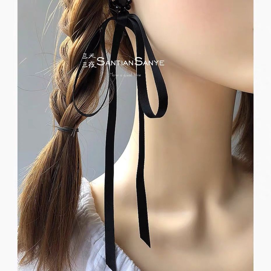 Bông Tai handmade Thắt Nơ Đính Hạt Pha Lê Và Hoa Phong Cách