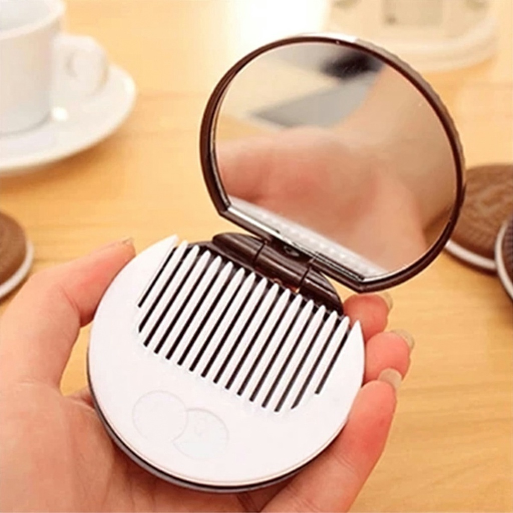 Gương lược trang điểm thiết kế hình bánh quy xinh xắn