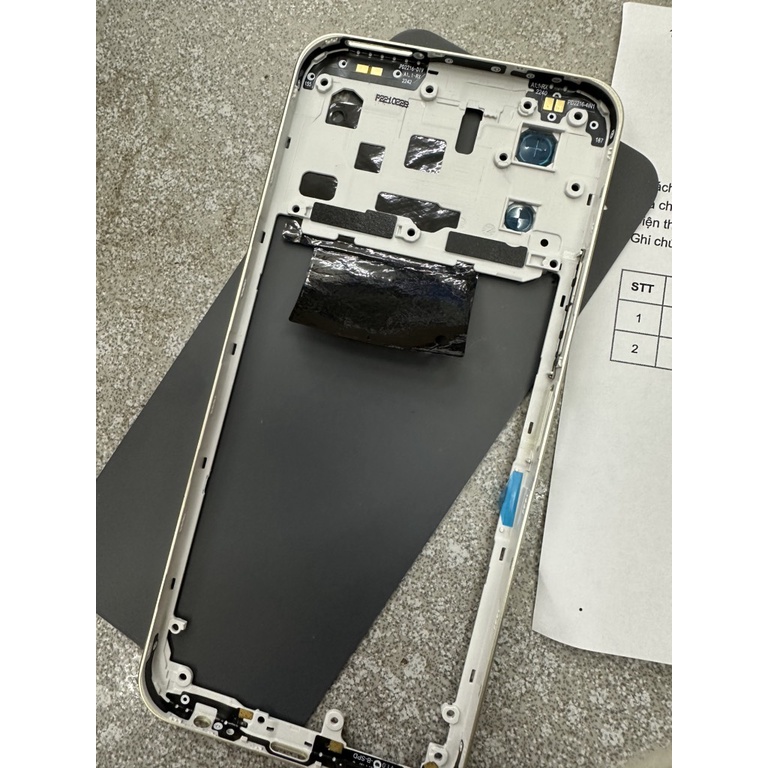 vỏ/lưng/xương vivo y16(ko khay sim)